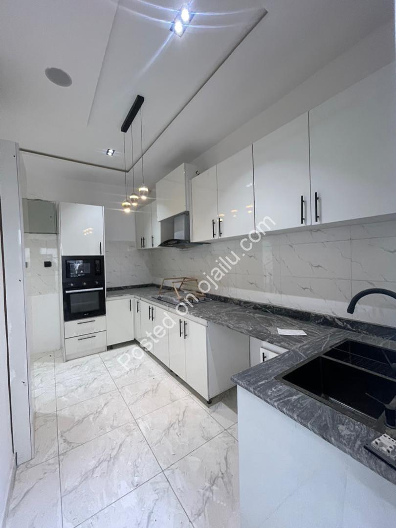 Sleek 4BR Terrace Duplex in Prime Lekki