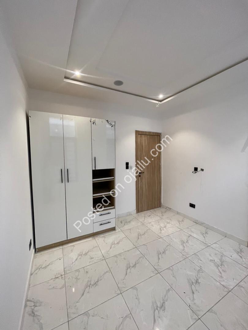 Sleek 4BR Terrace Duplex in Prime Lekki