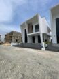 Elegant 5-Bedroom Duplex with Pool in Prime Lekki