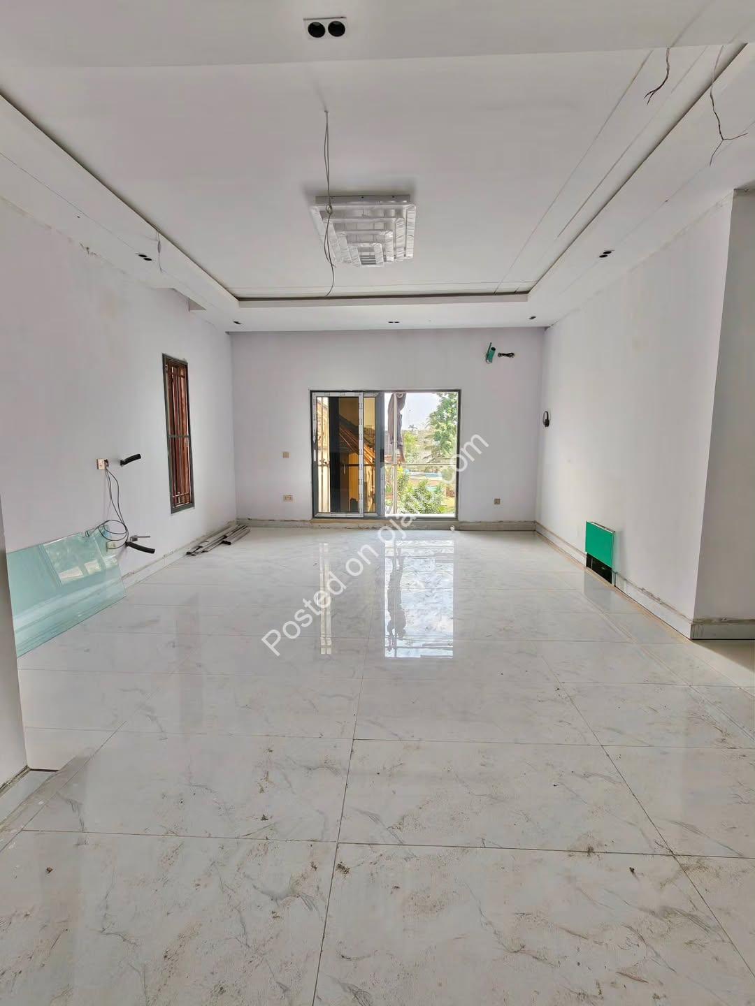 Ikeja GRA Grandeur: 4-Bed Ensuite Haven with BQ