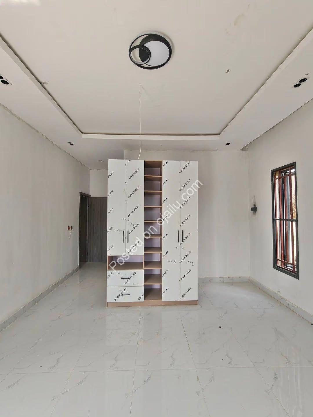 Ikeja GRA Grandeur: 4-Bed Ensuite Haven with BQ