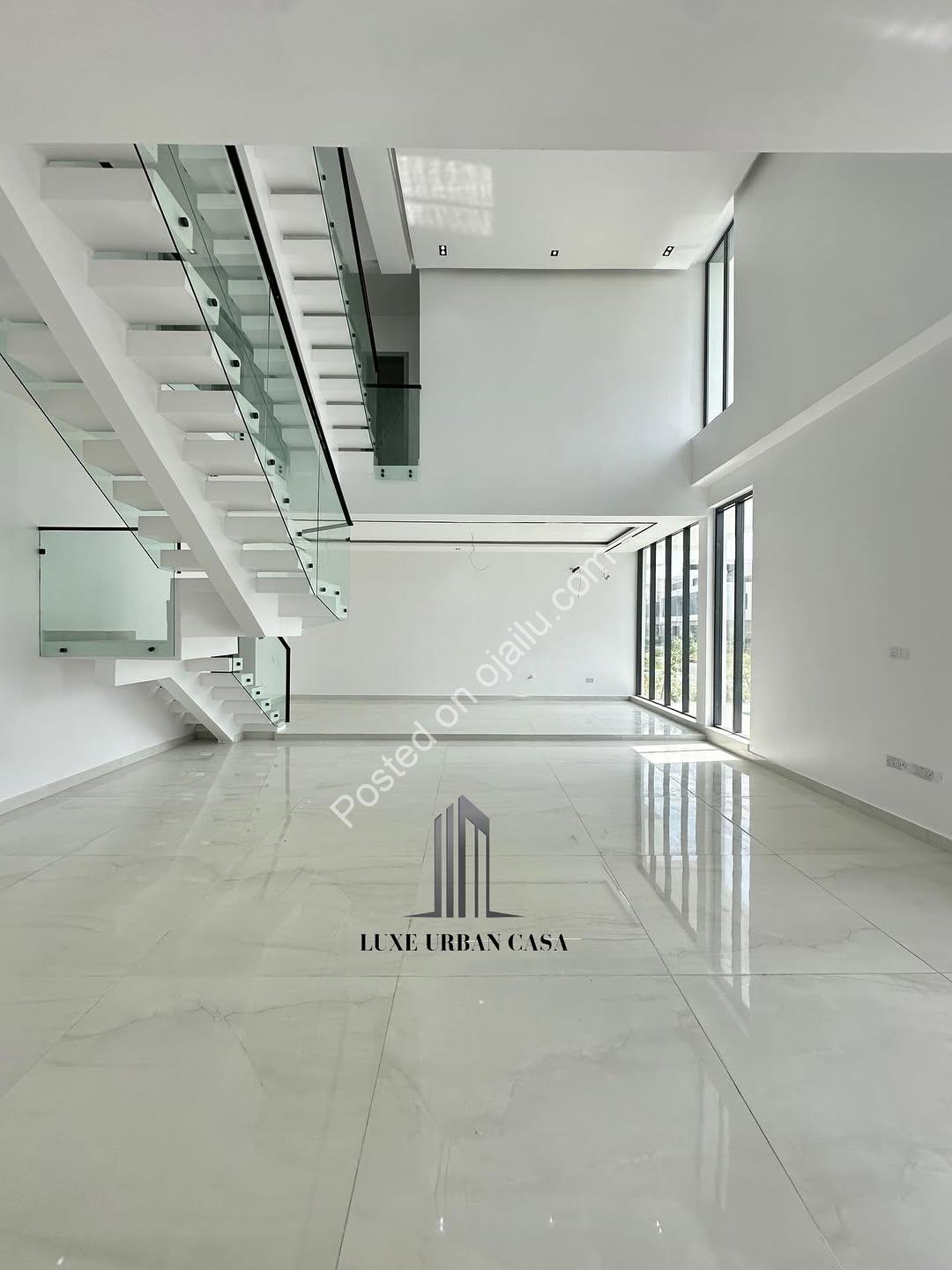 5-Bed Cinematic Haven in Lekki with Pool & Elevator