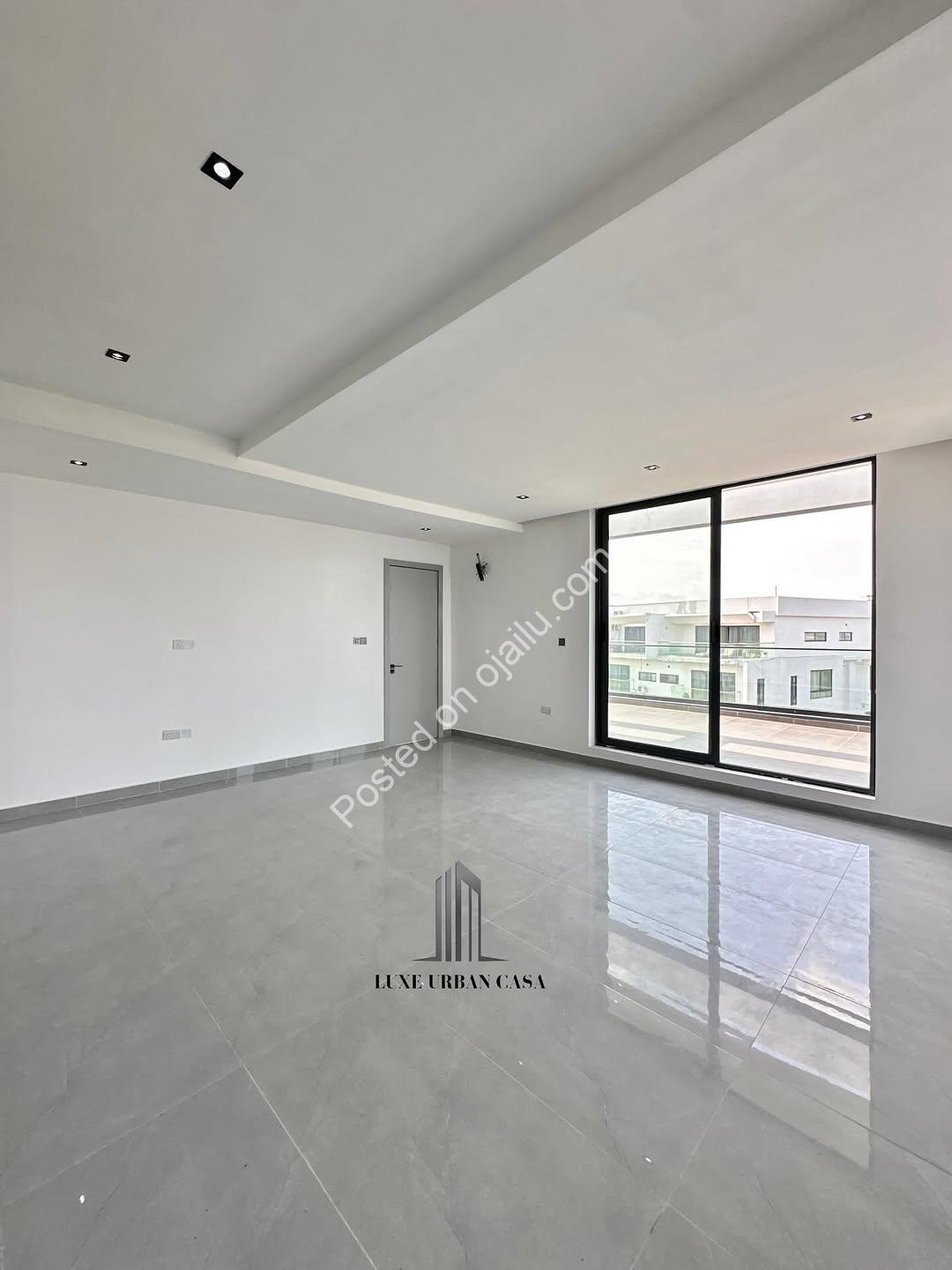 5-Bed Cinematic Haven in Lekki with Pool & Elevator