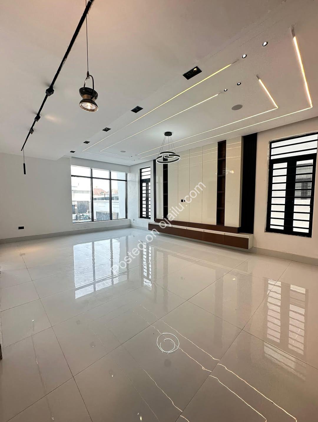 Lekki’s Ultimate 5-Bedroom Estate Oasis