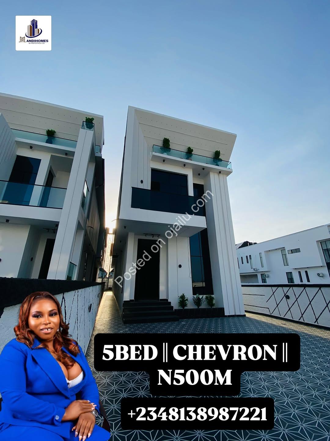Exquisite 5-Bed Chevron Duplex | Prime Investment
