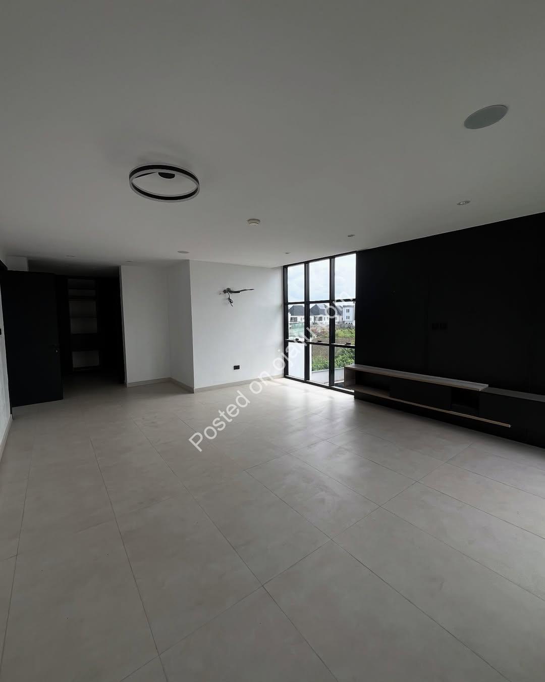 Lekki’s Ultimate 5-Bedroom Estate with Cinema & Pool