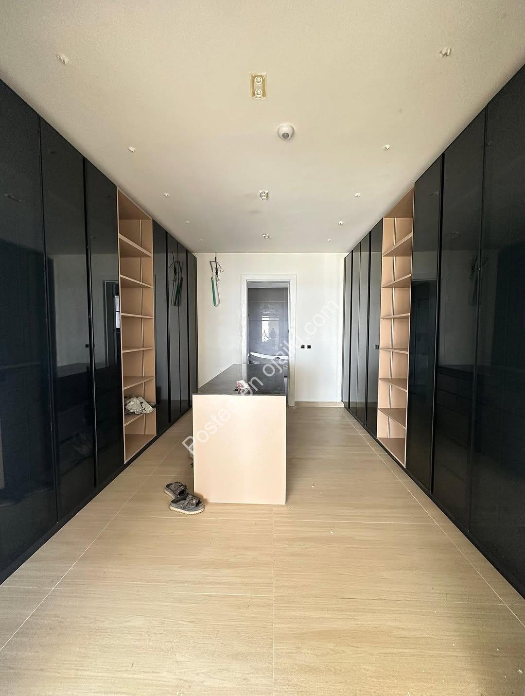 Sleek 5-Bed Duplex with Rooftop & Pool in Ikate