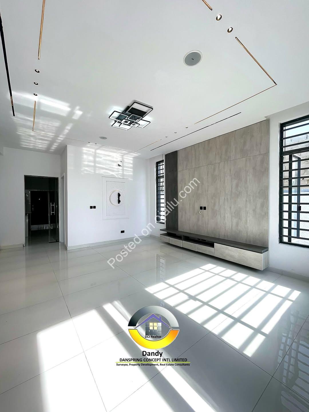 Lekki’s Finest: 4-Bed Ensuite Haven with BQ