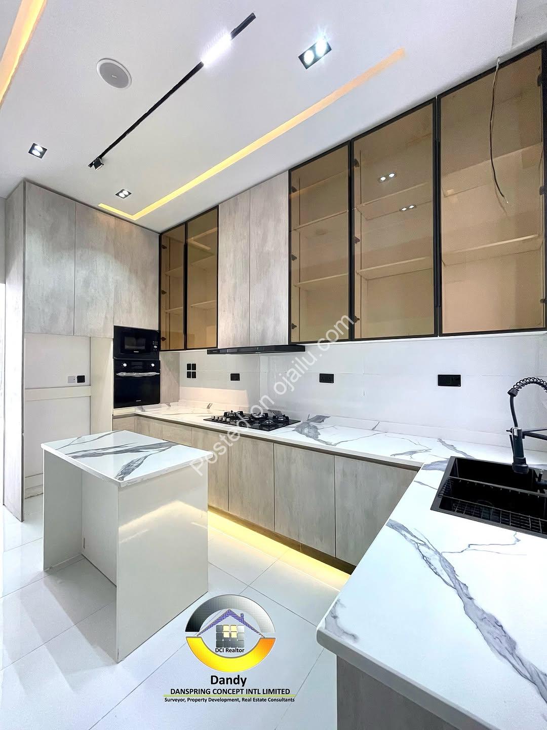 Lekki’s Finest: 4-Bed Ensuite Haven with BQ