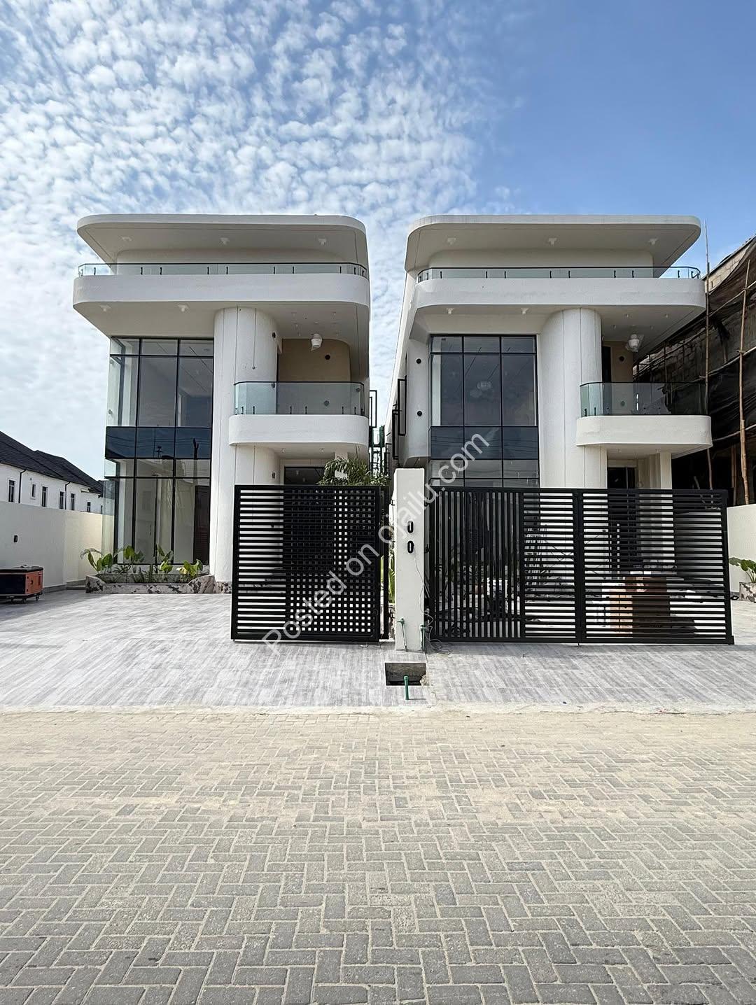Lekki’s Ultimate Smart Home with Resort-Style Pool