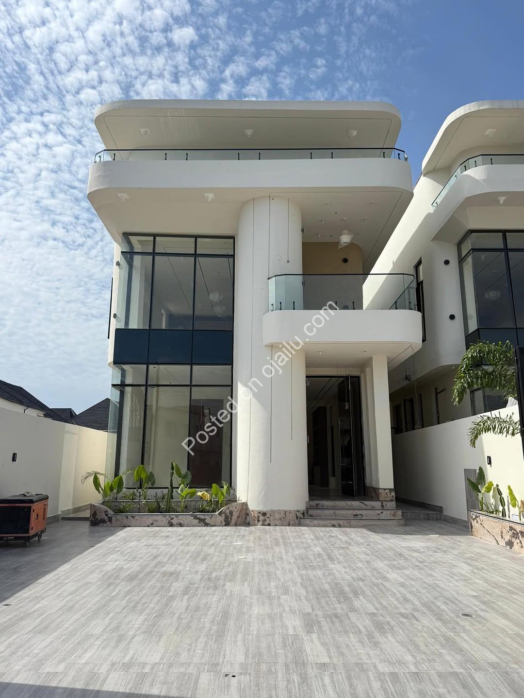 Lekki’s Ultimate Smart Home with Resort-Style Pool