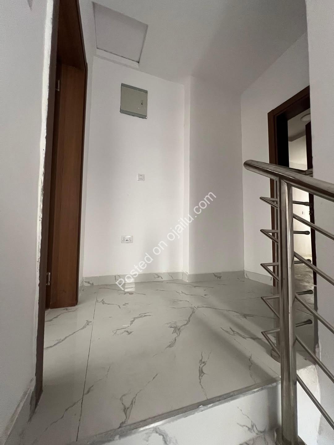 Exclusive 3-Bed Duplex in Ajah Lekki: 100M Net