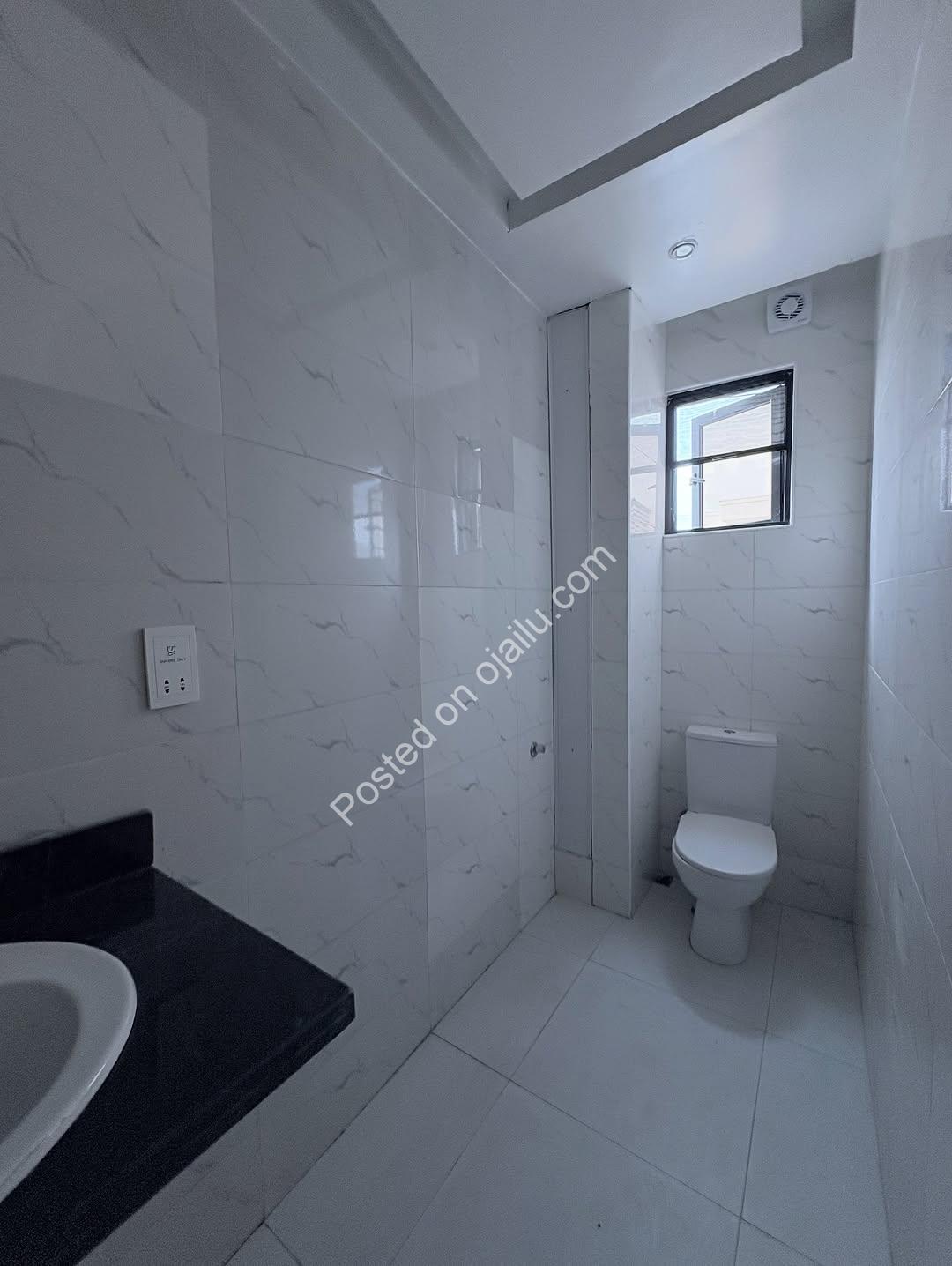 Elevator to Elegance: Ikate’s Premier 3-Bedroom Haven