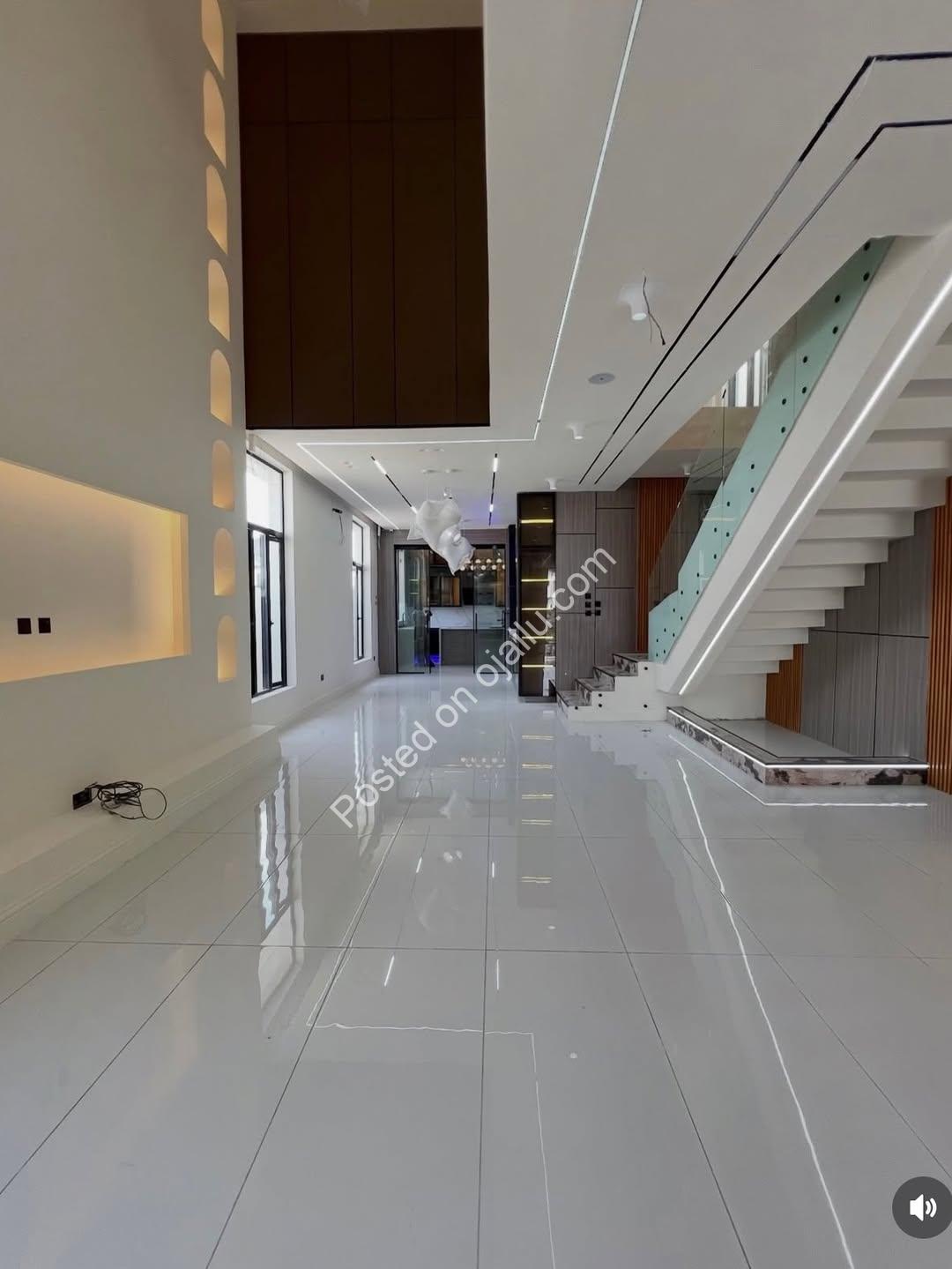 Lekki’s Ultimate 5-Bedroom Smart Estate Masterpiece