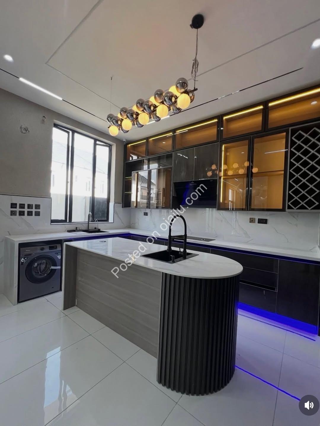Lekki’s Ultimate 5-Bedroom Smart Estate Masterpiece