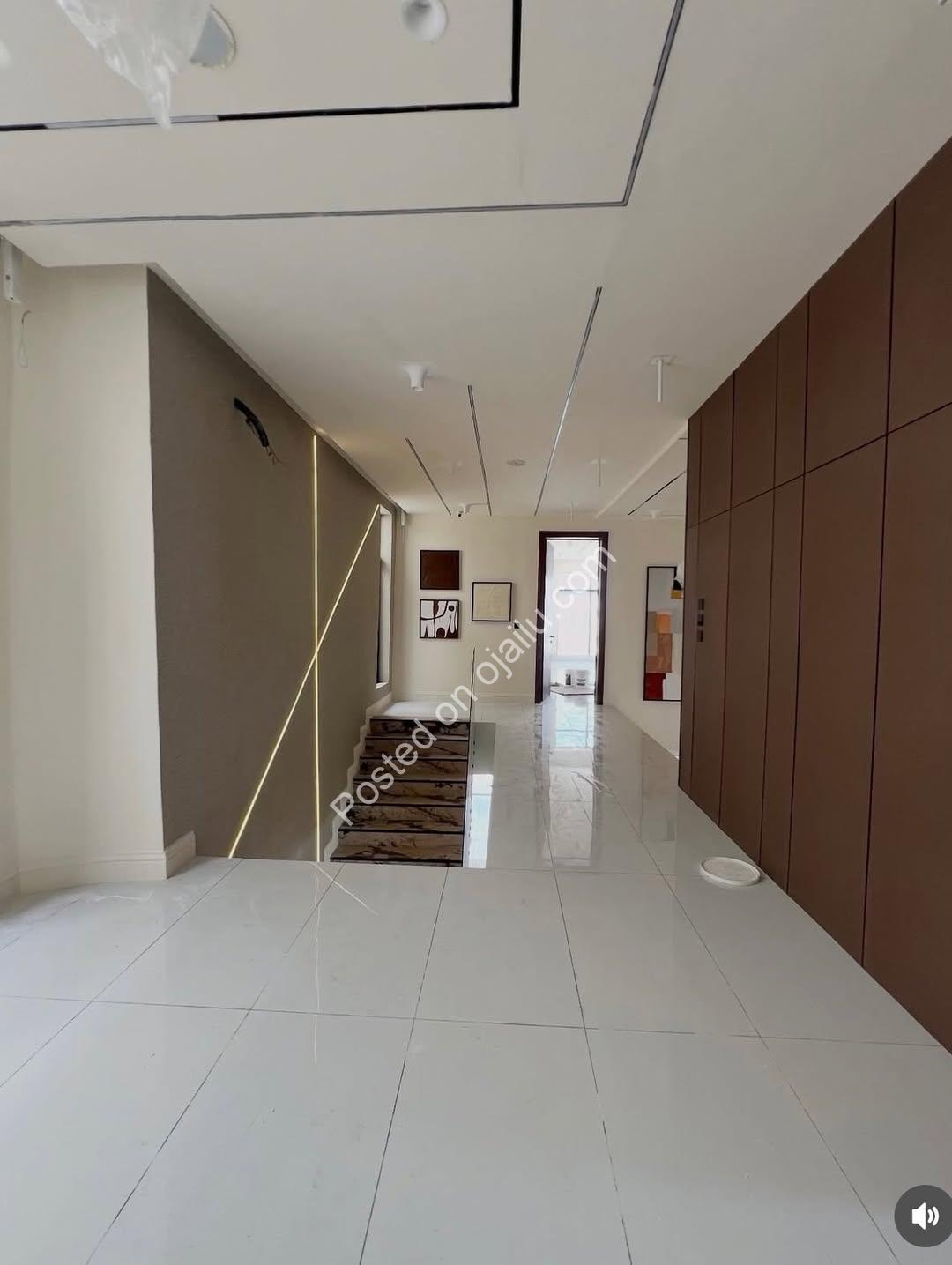 Lekki’s Ultimate 5-Bedroom Smart Estate Masterpiece