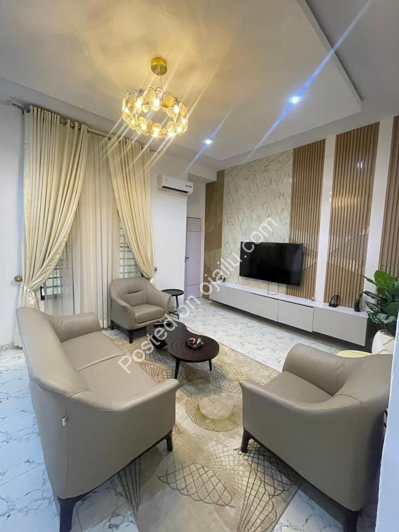 Lekki’s Newest 4-Bedroom Haven with Pool & Gym