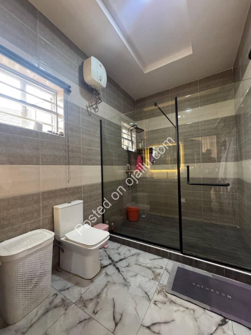 Distress Sale: Luxury 4-Bed Semi-Detached Duplex in Lekki