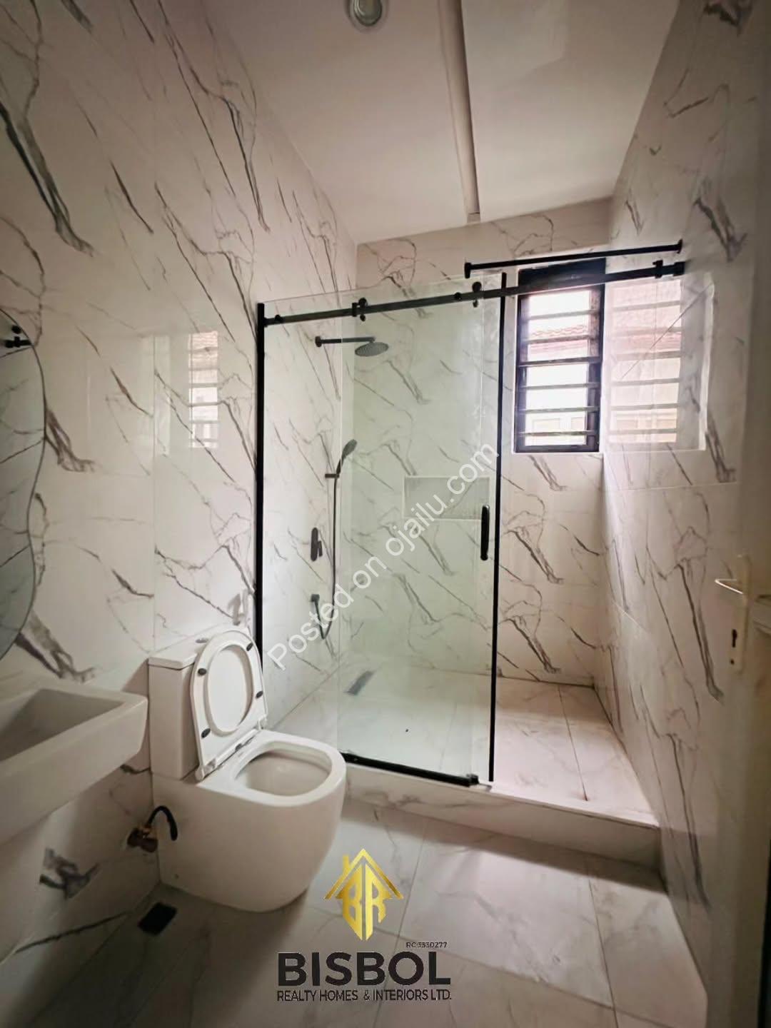 Lekki’s Ultimate 5-Bedroom Luxury Estate Home