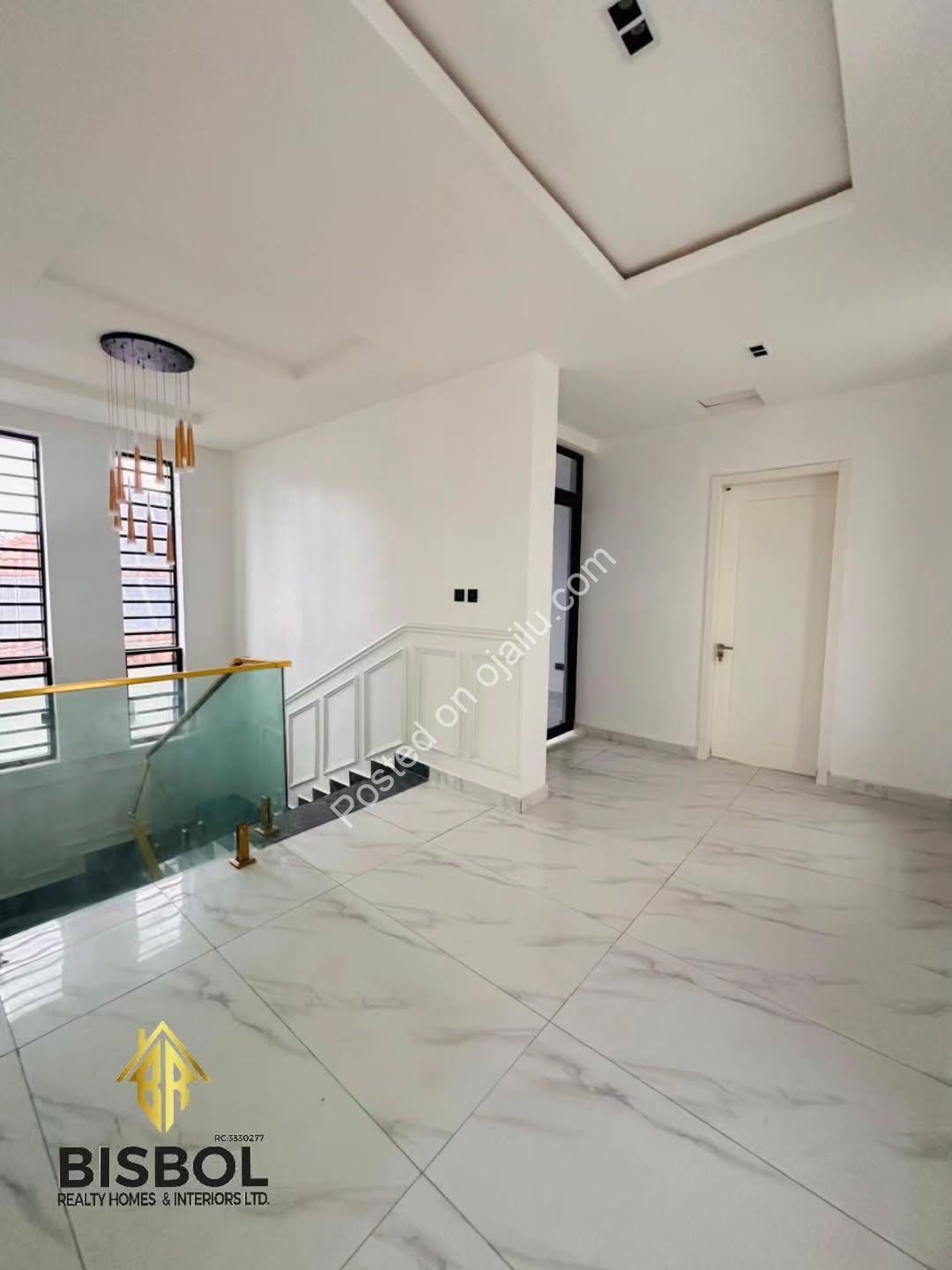 Lekki’s Ultimate 5-Bedroom Luxury Estate Home