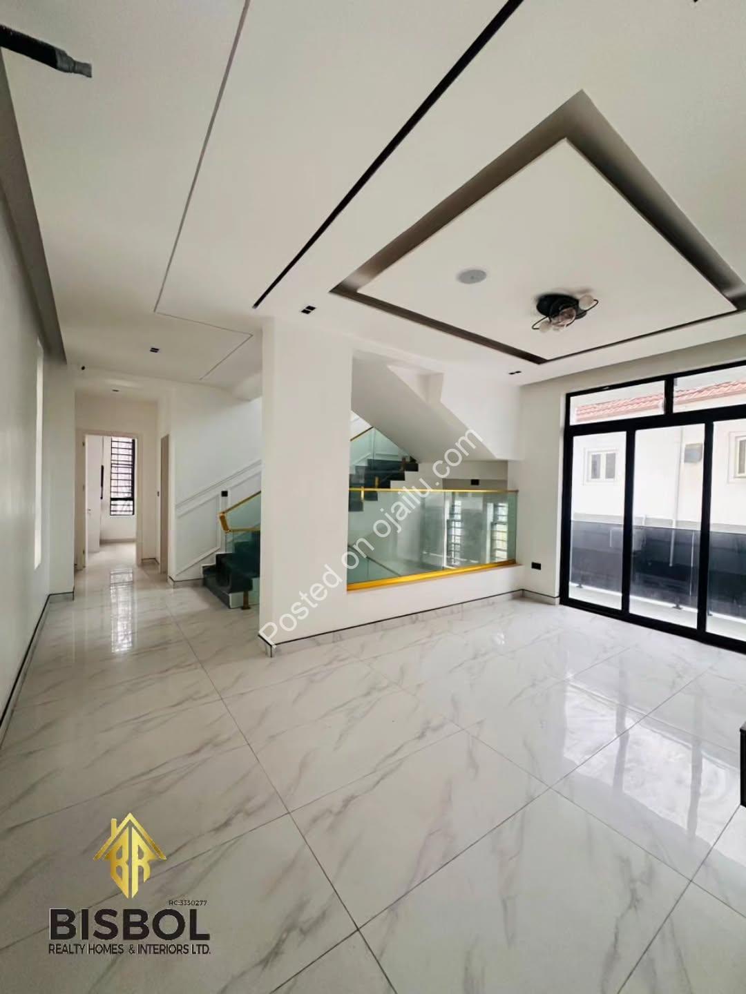 Lekki’s Ultimate 5-Bedroom Luxury Estate Home
