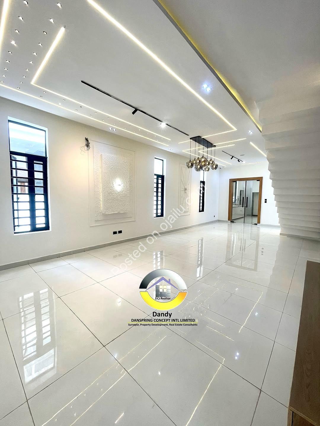 Opulent 5-Bedroom Estate with Resort-Style Pool in Lekki