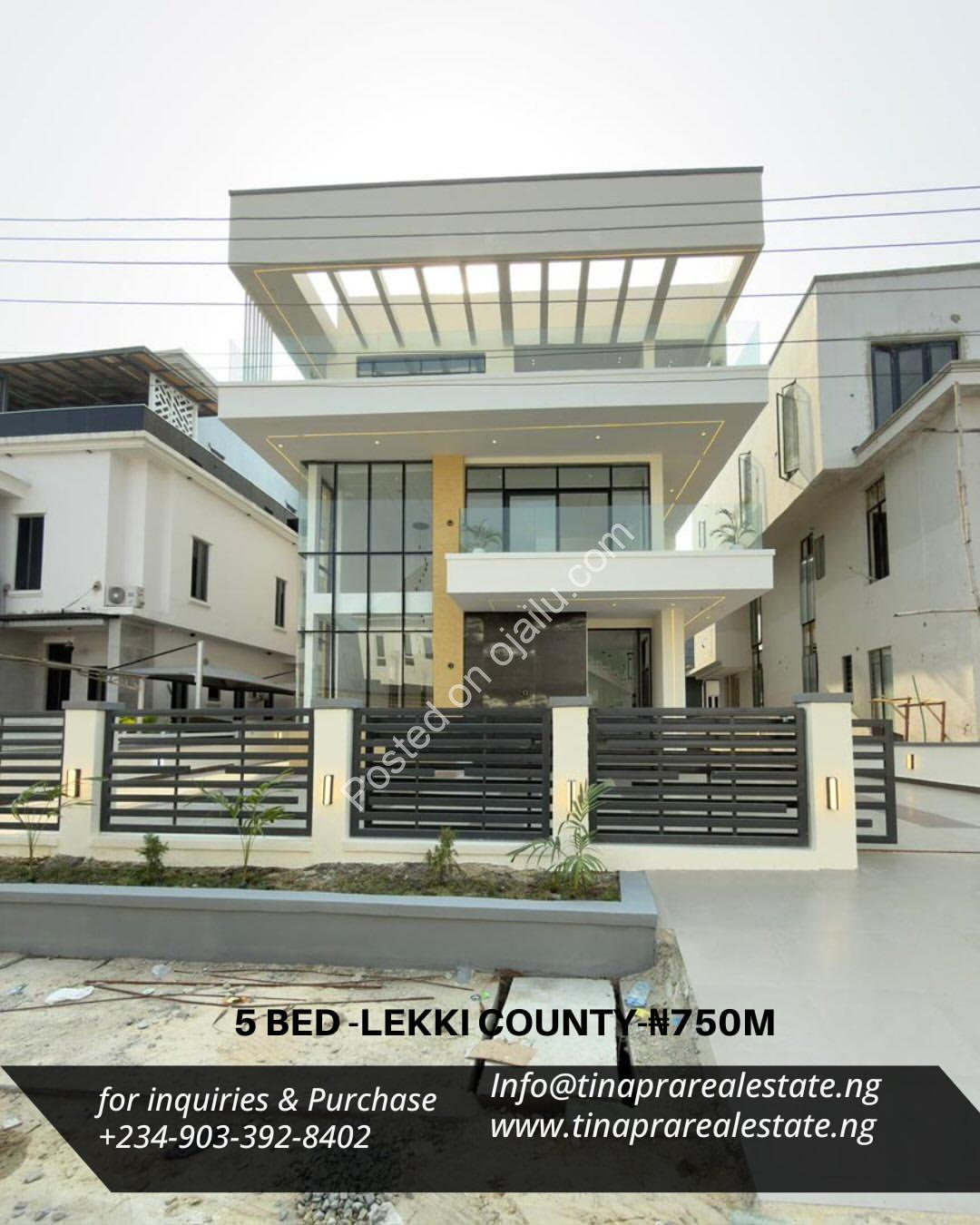 5-Bedroom Lekki Oasis: Pool, Cinema & Rooftop Paradise