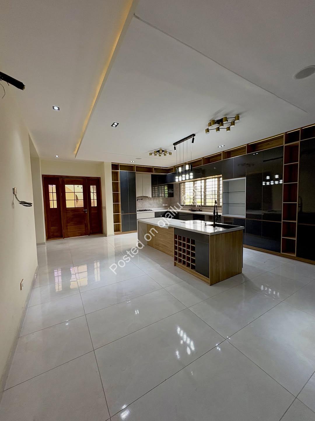 Ajah’s Ultimate Luxury Estate: 5-Bed Duplex with Pool & Penthouse