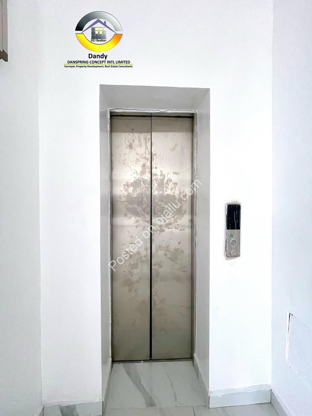 Lekki’s Ultimate Smart Home: 5-Bed Duplex with Cinema & Pool