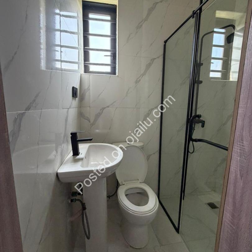 Spacious 4-Bed Terrace Duplex in Prime Ikota