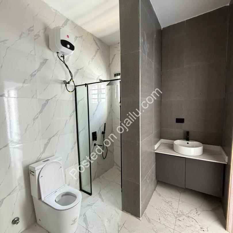 Spacious 4-Bed Terrace Duplex in Prime Ikota