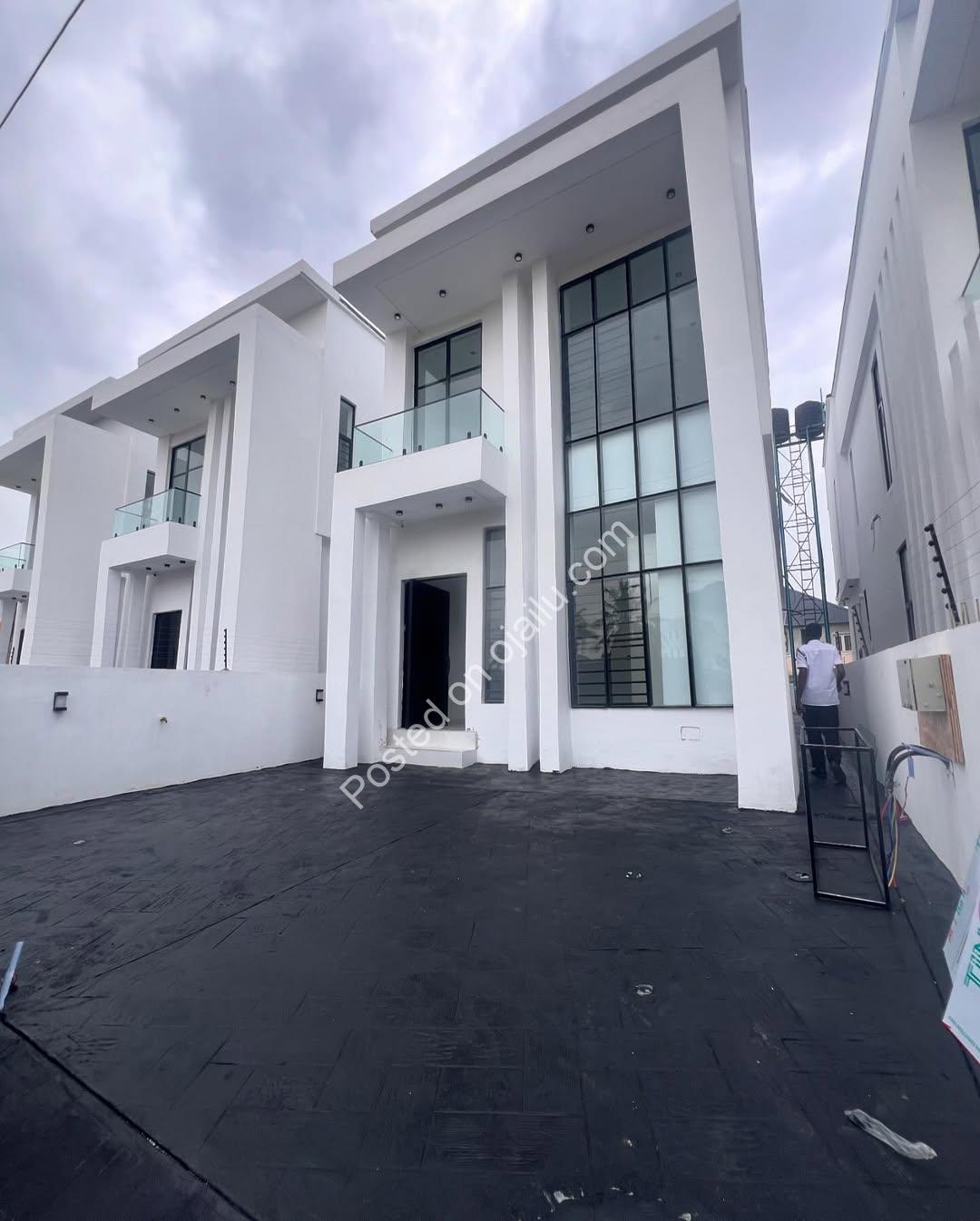Elegant 4-Bedroom Duplex in Prime Ajah, Lekki