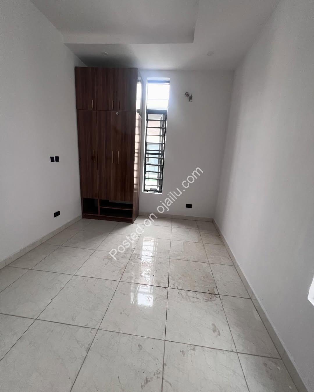 Spacious 4-Bedroom Duplex in Prime Lekki