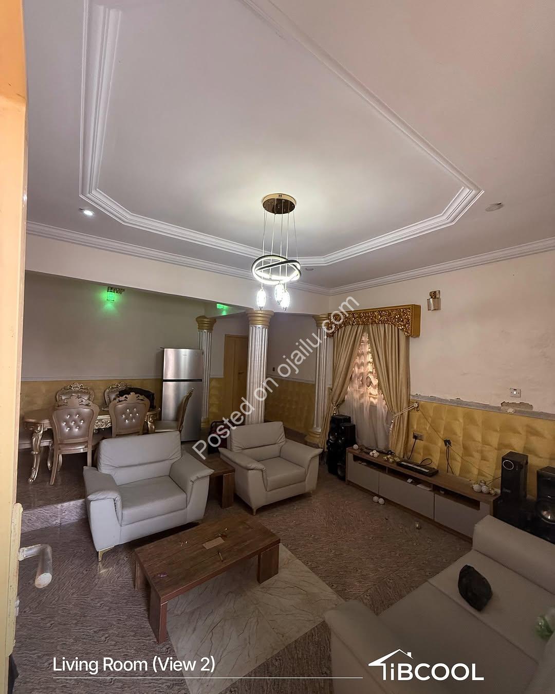 Modern 3-Bed Bungalow with BQ: Secure & En-Suite Living