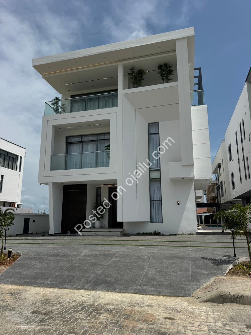 Ikate’s Ultimate 5-Bed Estate: Pool, Elevator & Total Luxury