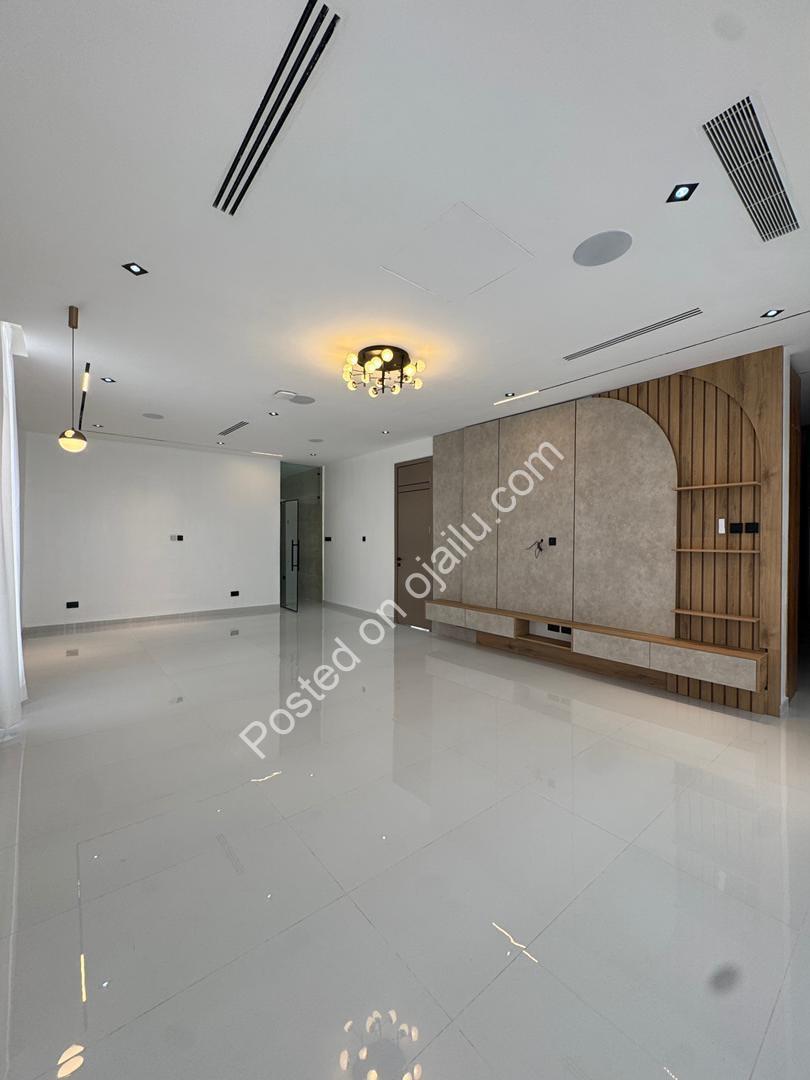 Ikate’s Ultimate 5-Bed Estate: Pool, Elevator & Total Luxury