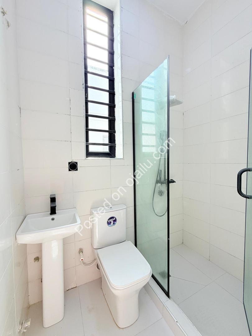 Elegant 3-Bed Terrace Duplex in Prime Ikota