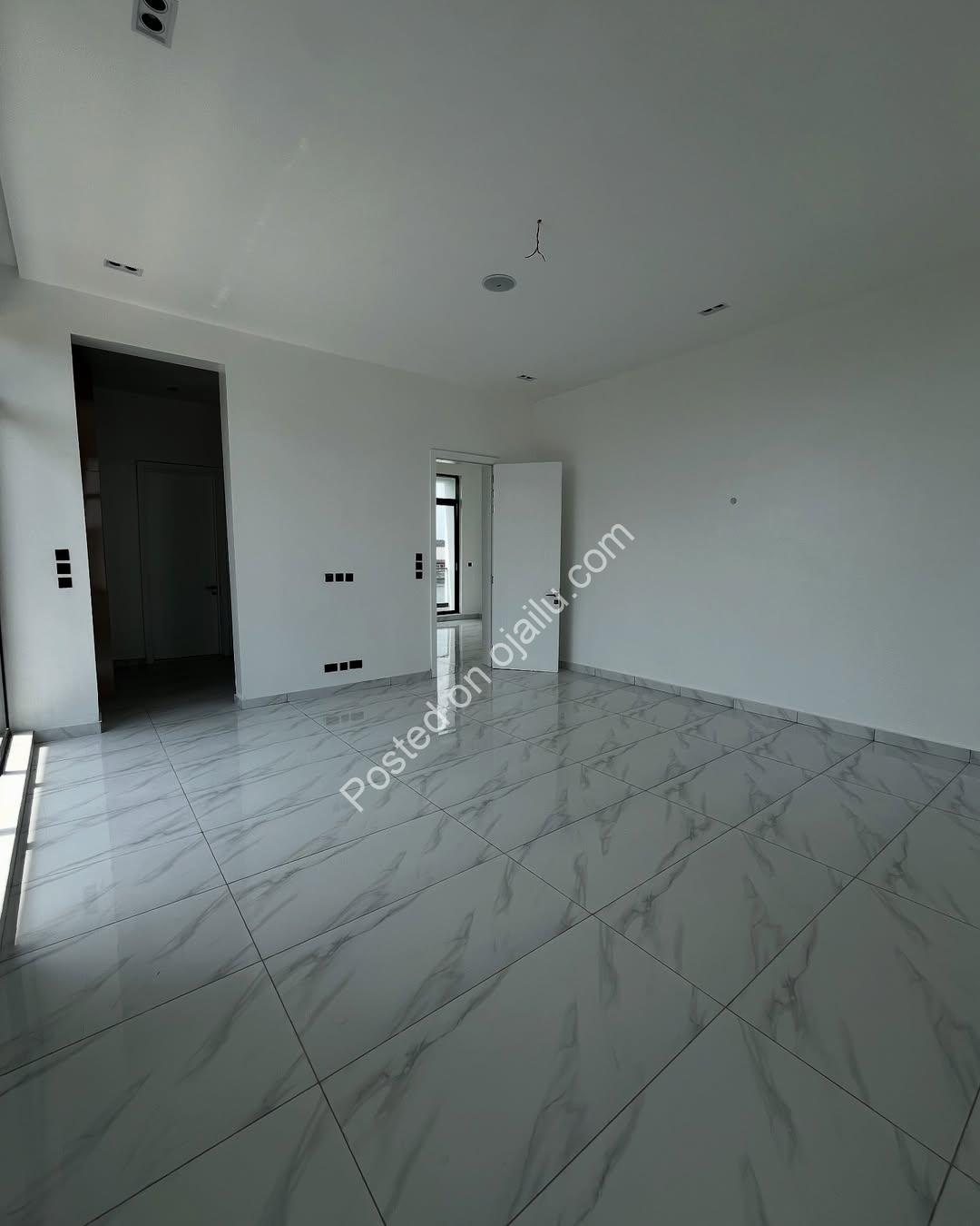 Lekki’s Ultimate 5-Bedroom Haven with Pool & BQ