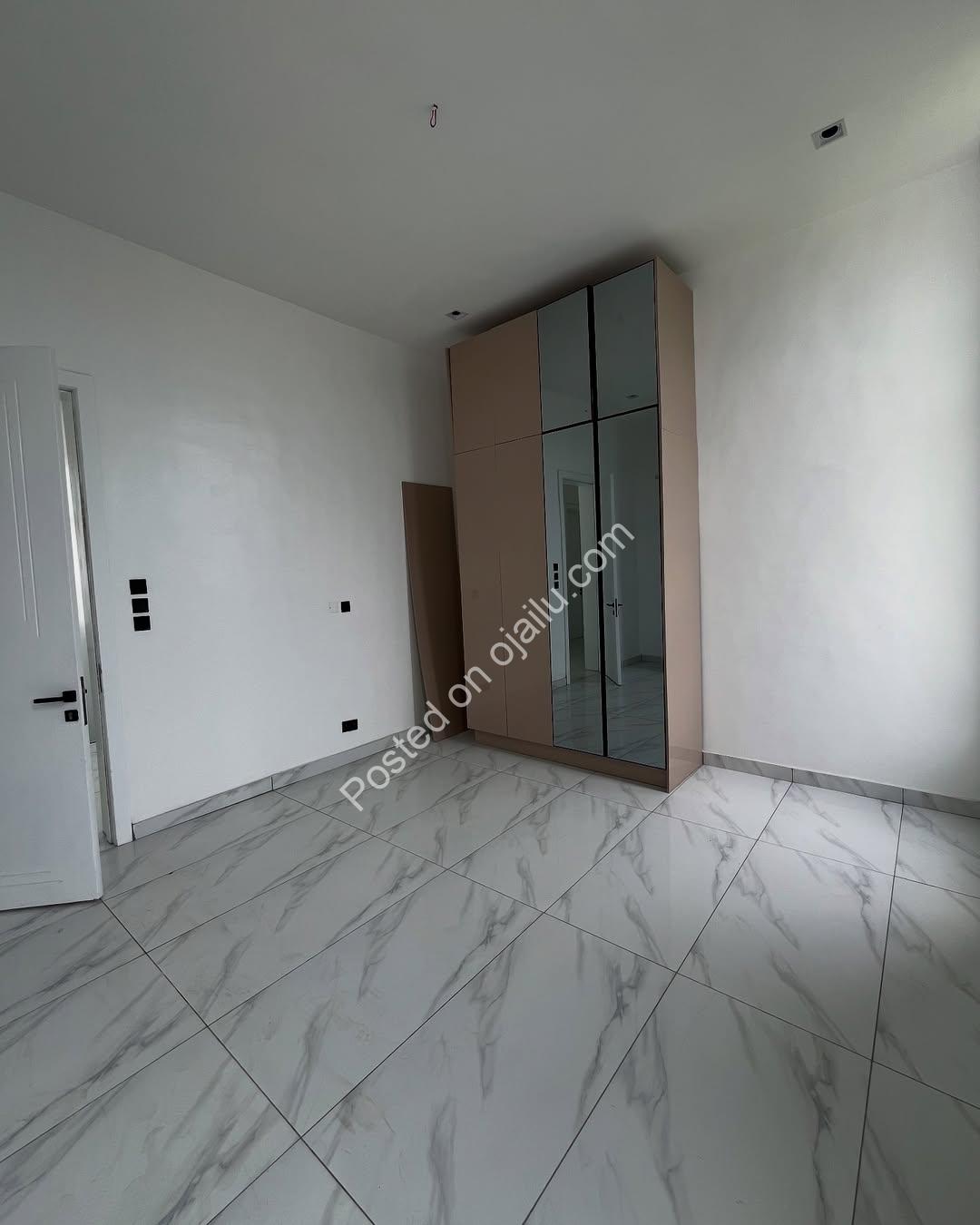 Lekki’s Ultimate 5-Bedroom Haven with Pool & BQ