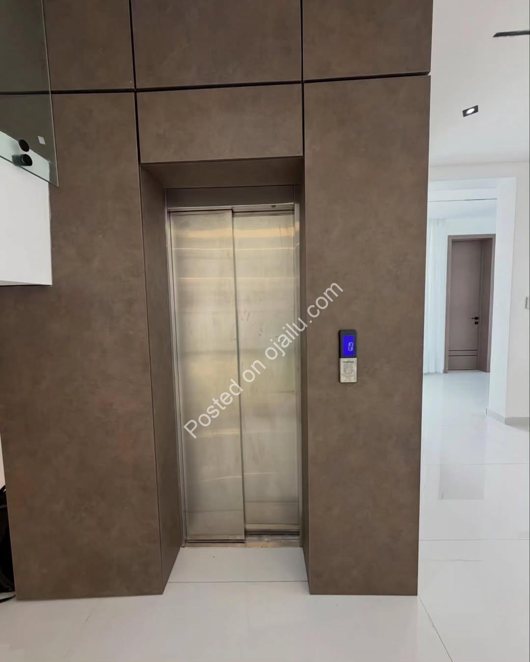 5-Bed Smart Duplex: Cinema, Pool & Elevator