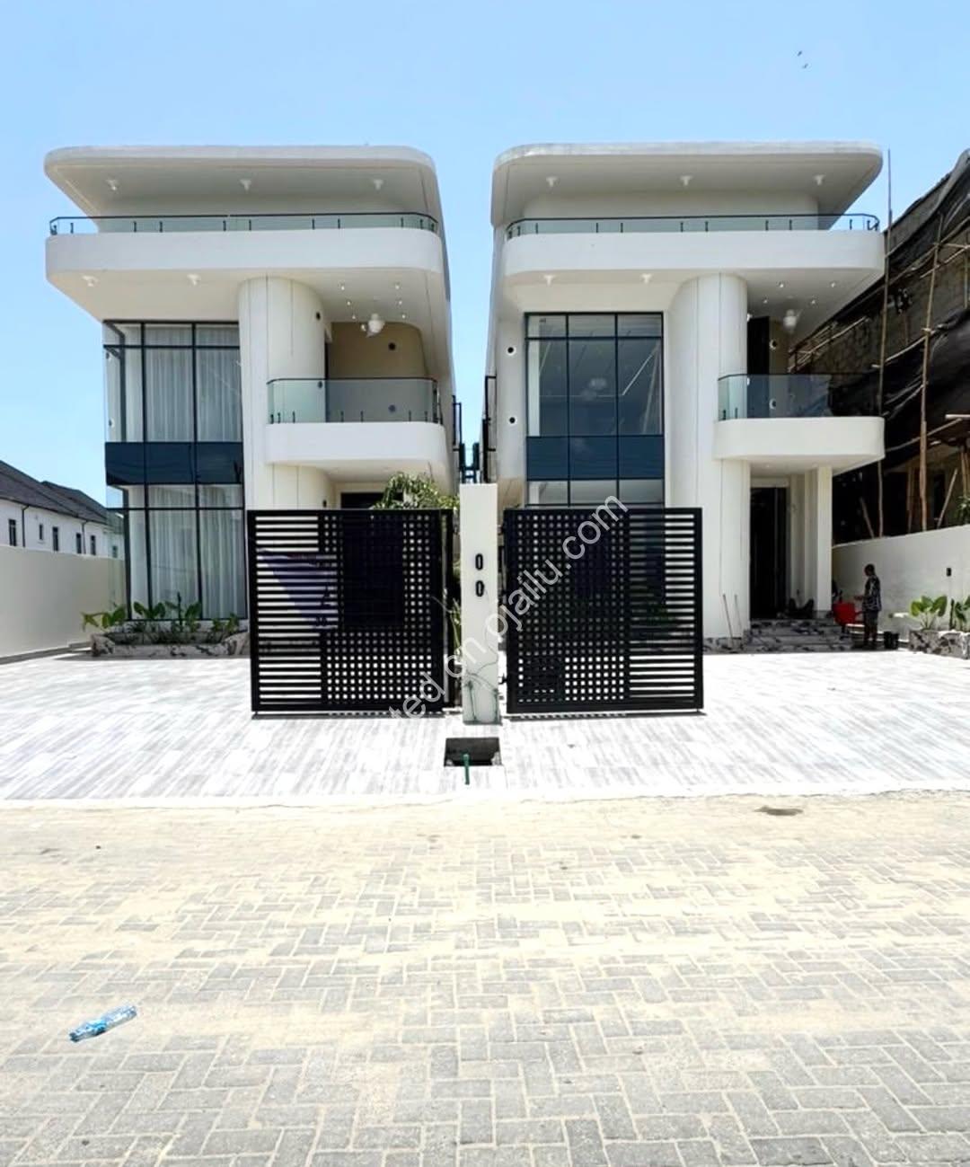 Lekki’s Ultimate 5-Bedroom Oasis with Pool & Cinema