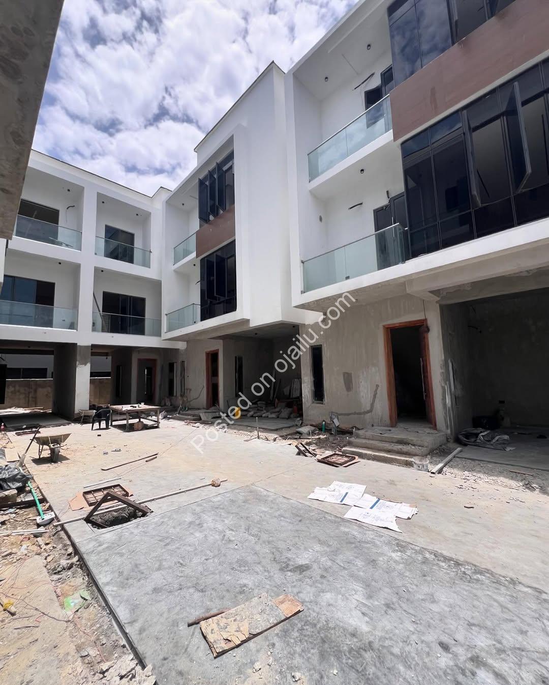 Lekki Phase 1 Gem: 4-Bed Terrace Duplex with All En-Suites