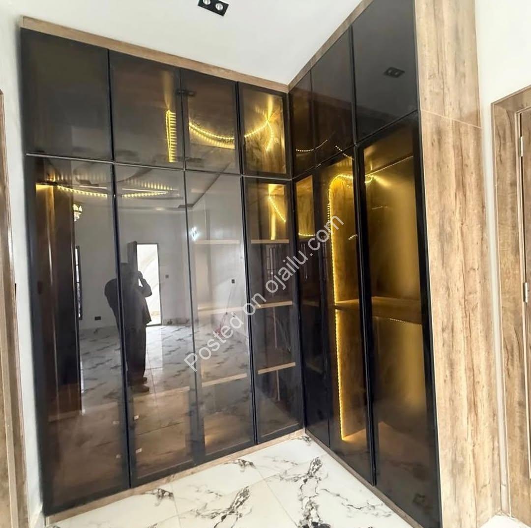 Asokoro’s Finest: 5-Bed Duplex with BQ & Premium Finishes