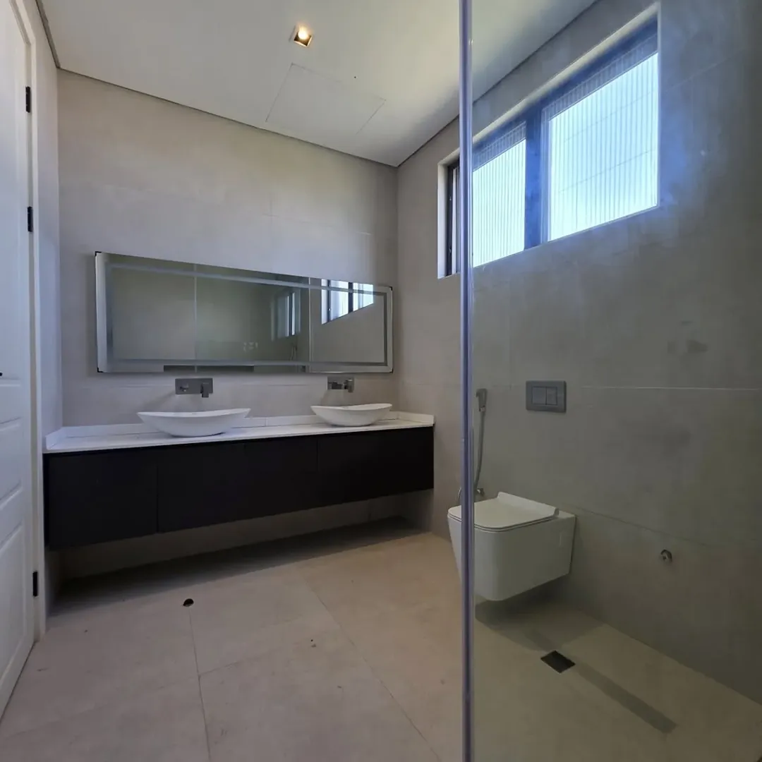 Exquisite 4-Bed Duplex with Cinema & Pool in Lekki