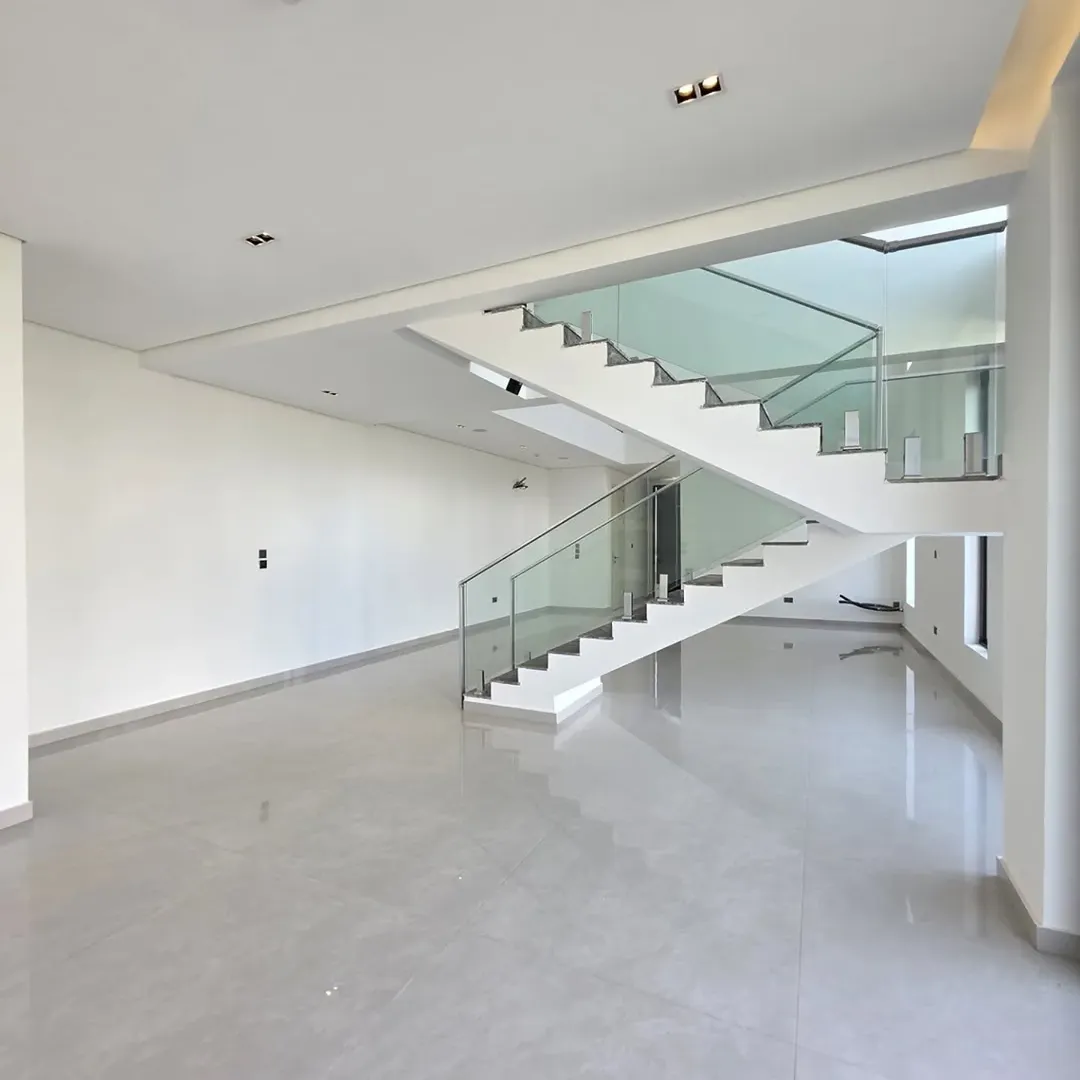 Exquisite 4-Bed Duplex with Cinema & Pool in Lekki