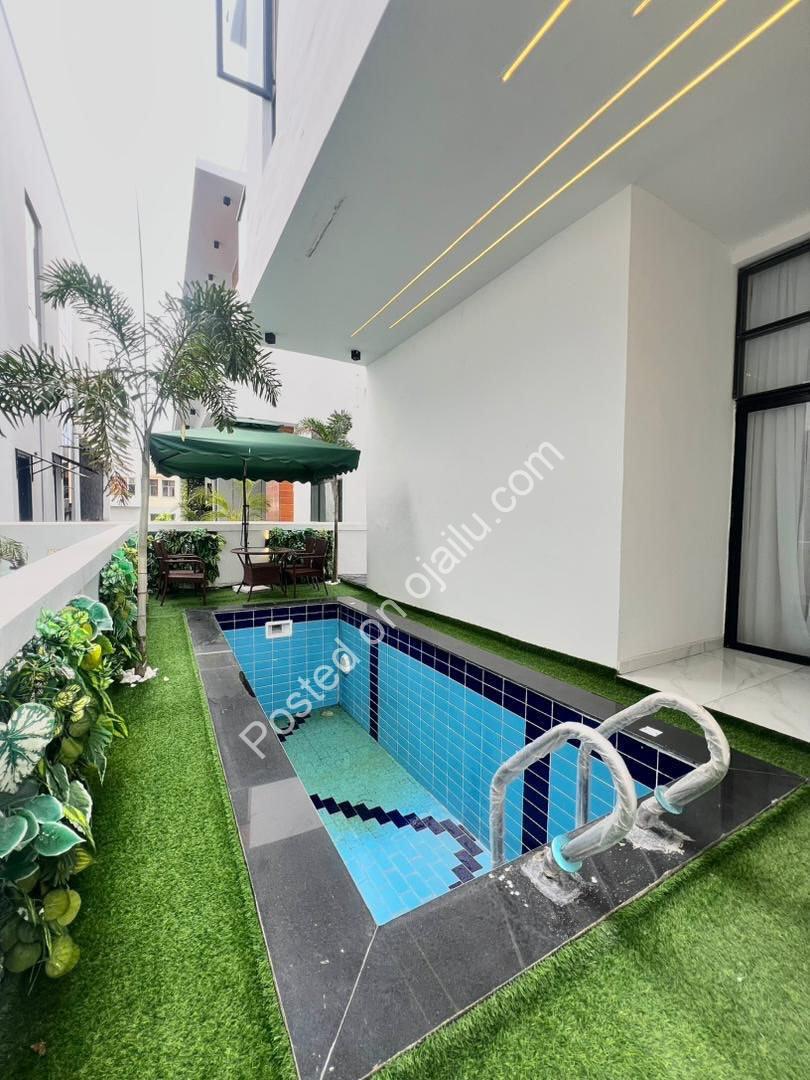 Lekki’s Ultimate Family Sanctuary with Private Pool