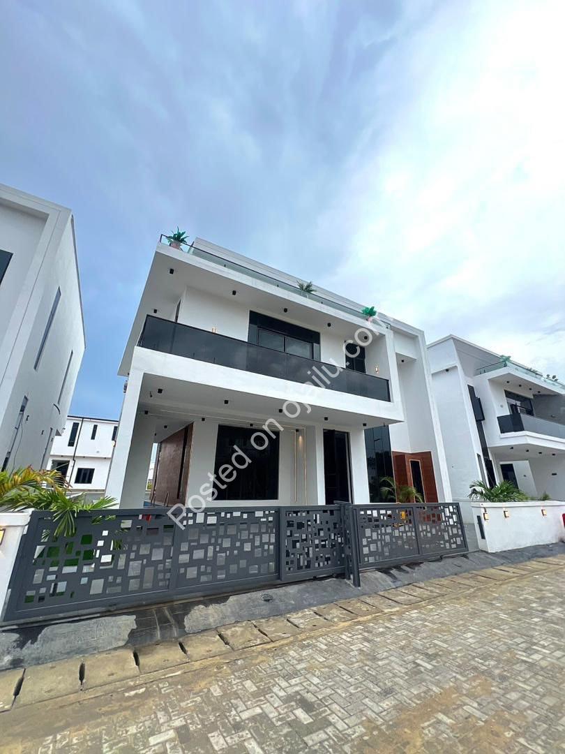 Elegant 5-Bed Dulex with Private Pool & Cinema