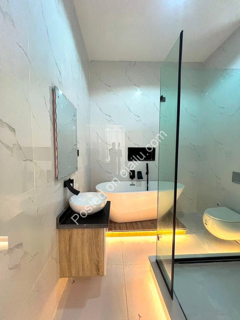 Elegant 5-Bed Dulex with Private Pool & Cinema