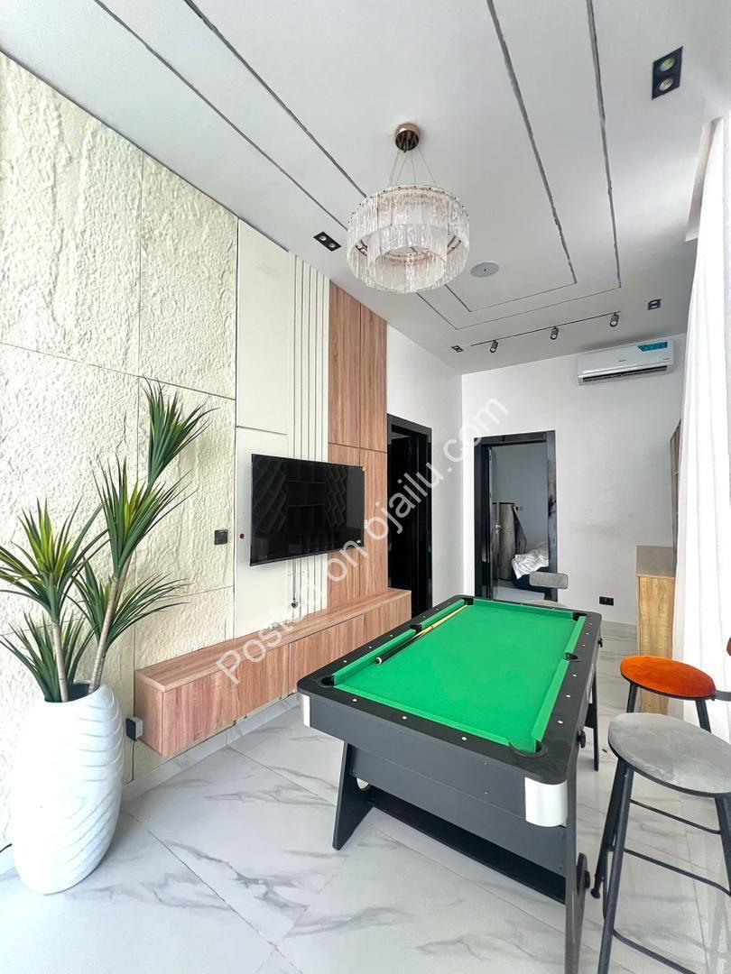 Lagos Luxury: 5-Bed Duplex with Pool & BQ