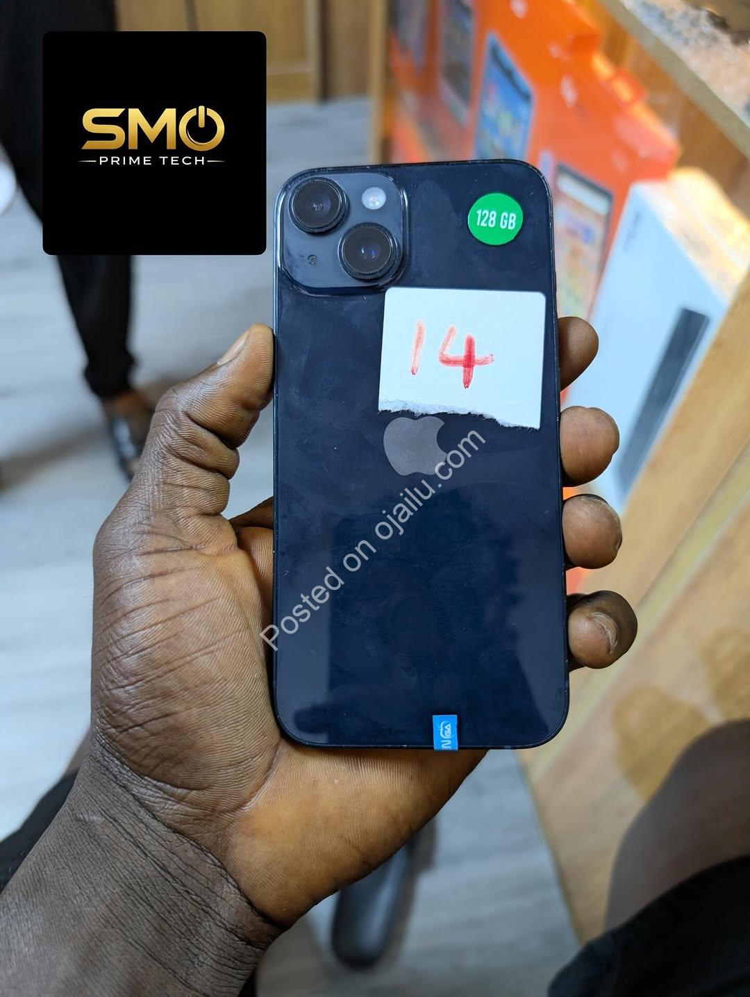 Premium UK iPhone 14: Flawless & Fast!